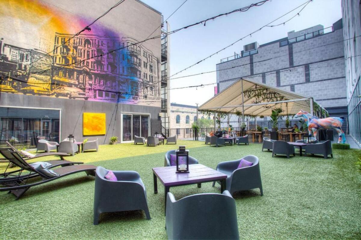 2 Bedroom Condo In The Heart Of The City Montreal Exterior photo